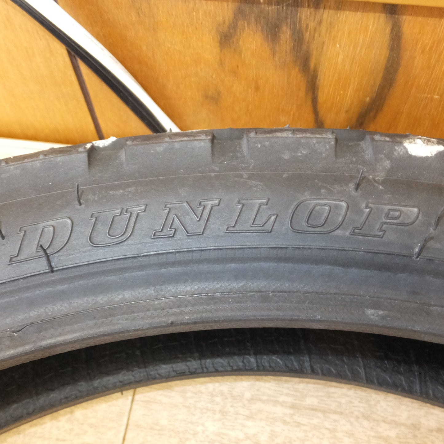 [送料無料] ★ダンロップ DUNLOP 20年製 ロードマスター ROADMASTER TT100 GP 100/90-19 M/C 57H　オートバイ タイヤ 1本★