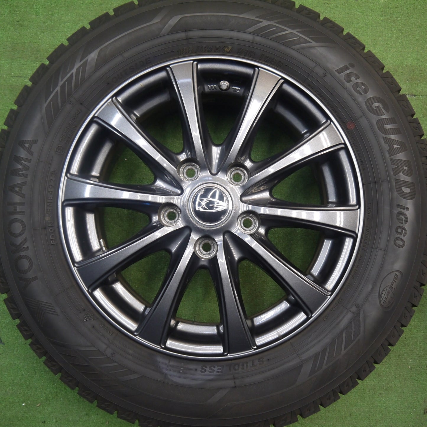 バリ溝！23年！9.5分★スタッドレス 195/65R15 ヨコハマ アイスガード iG60 Exsteer エクスター 15インチ PCD114.3/5H★6030201Hス