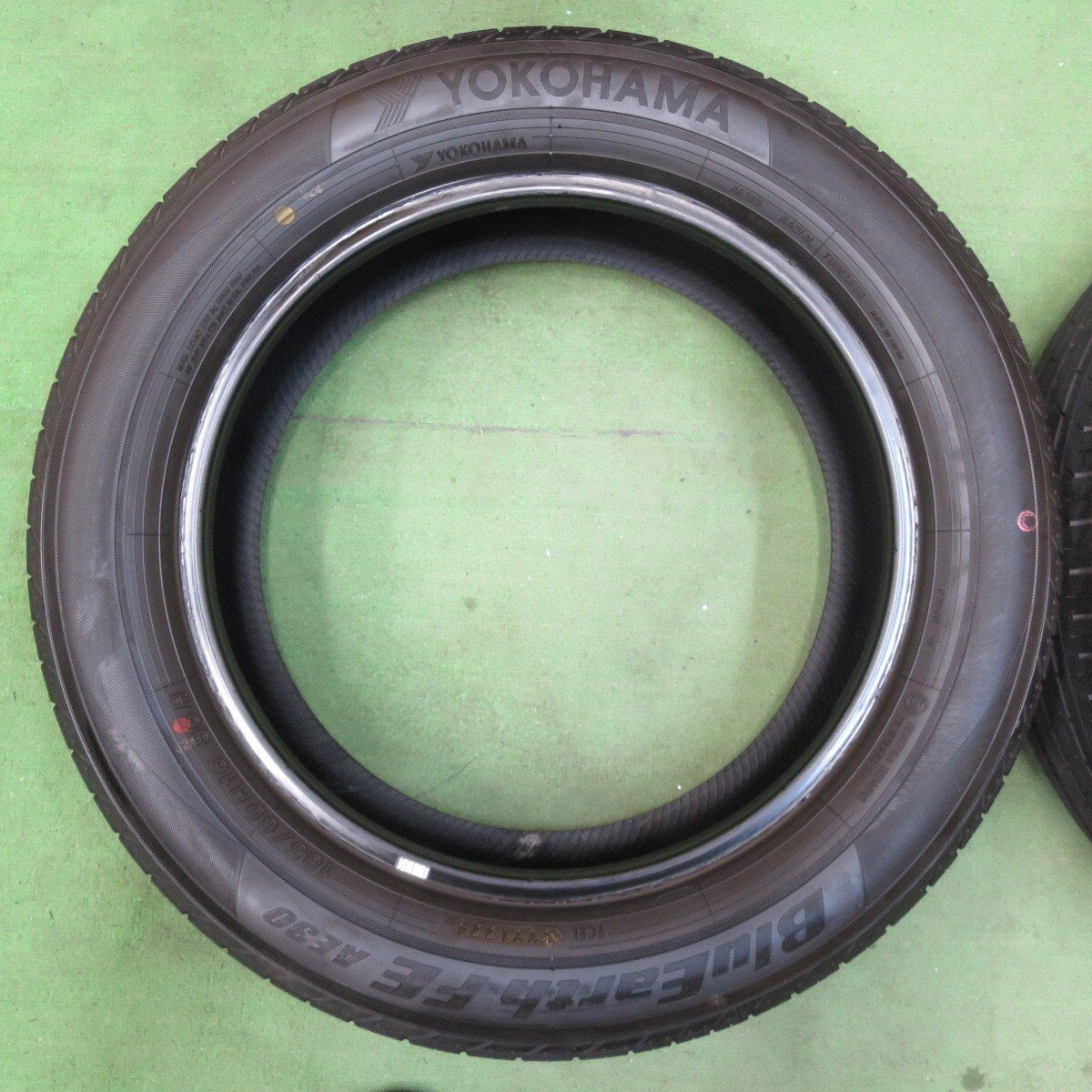 新車外し 24年★185/60R16 ヨコハマ BluEarth-FE AE30 16インチ アクア ラクティス フィット ノート マツダ2等★5040407イノタ