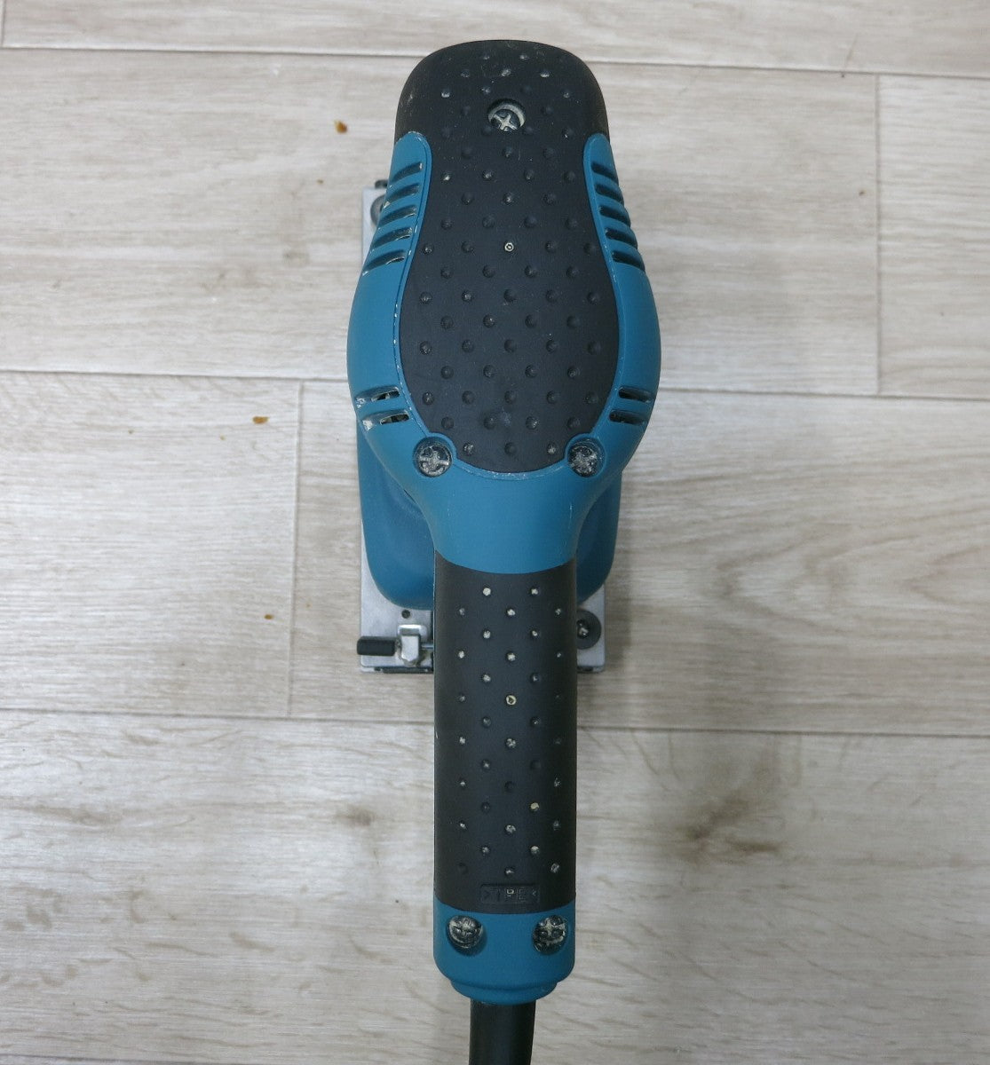 [送料無料] ◆マキタ 仕上サンダ BO3710 電動 工具 研磨 切断 集塵 100V コード式 サンダー makita◆