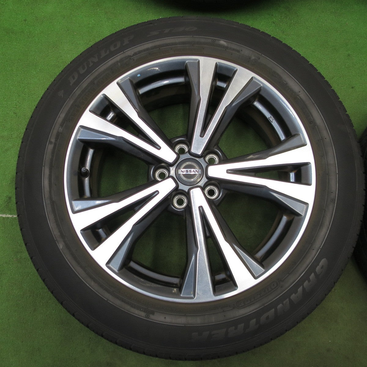 4本価格★日産 T32 エクストレイル 純正 225/60R18 ダンロップ ST30 グラントレック 18インチ PCD114.3/5H★6041001ナノ