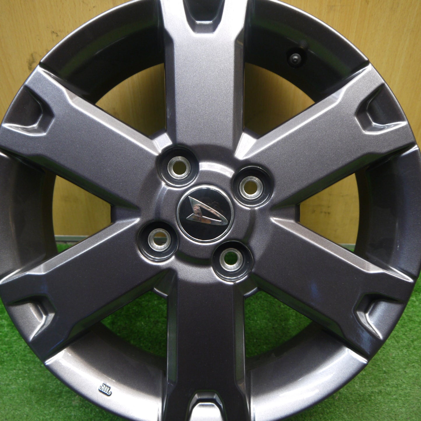 新車外し！1本★ダイハツ タント ファンクロス 純正 ホイール 15インチ 15×4.5J PCD100/4H★5061602Hホ