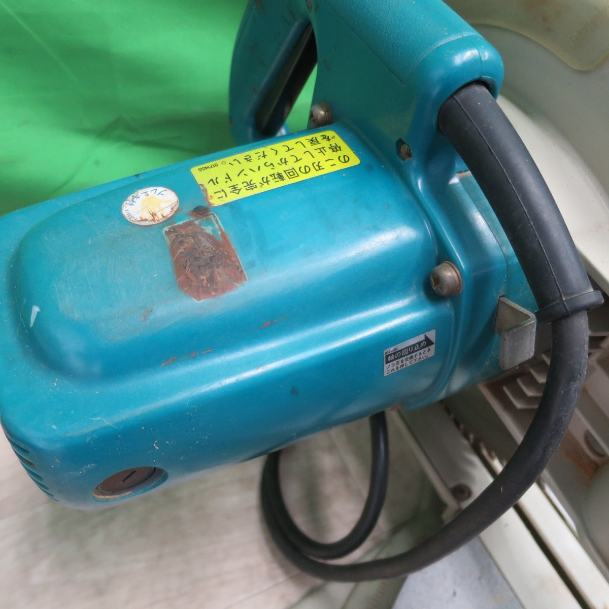 [送料無料] ☆makita 10型スライドマルノコ LS1011 マキタ 丸ノコ DIY 日曜大工 丸のこ まるのこ 丸鋸 切断機 電動 工具☆