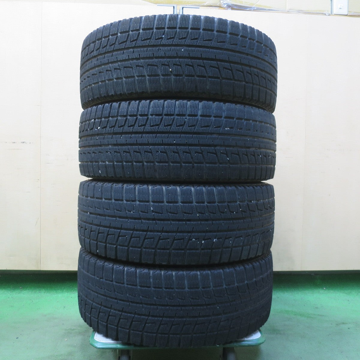 バリ溝！キレイ！9.5分◎MINI ミニ F55 F56 F57 純正 ビクトリースポーク 495 195/55R16 スタッドレス ブリヂストン ブリザック RFT 16インチ PCD112/5H◎6062608イス