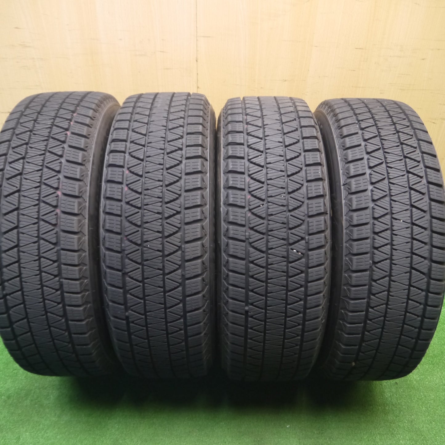 [送料無料] バリ溝！21年！キレイ！9.5分★スタッドレス 225/65R17 ブリヂストン ブリザック DM-V3 BALMINUM バルミナ 17インチ PCD114.3/5H★4102503Hス