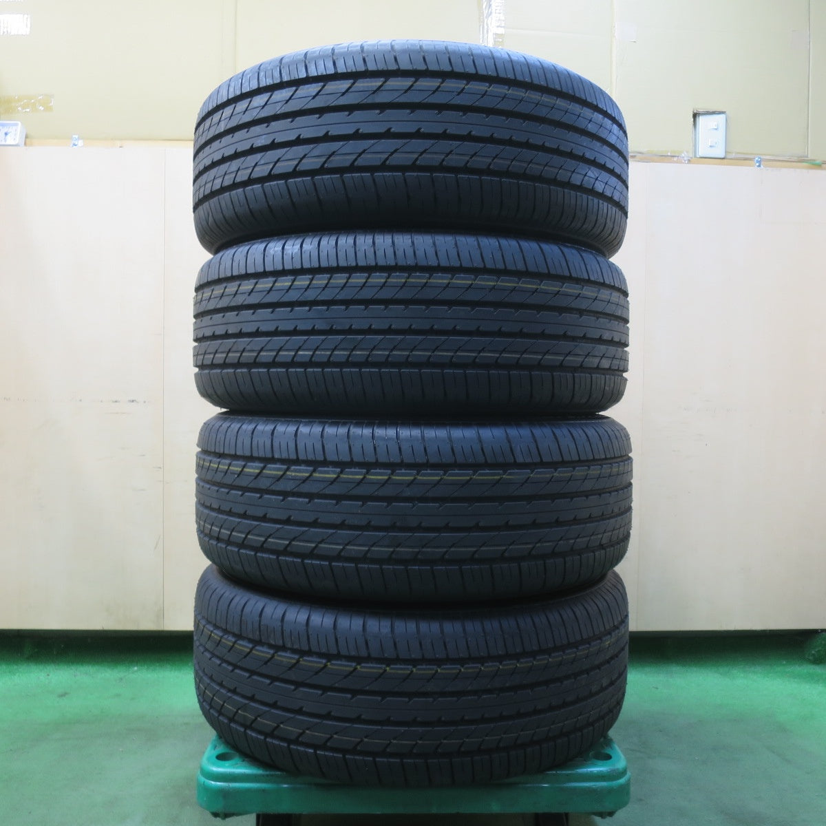 新車外し！22年★トヨタ 30系 アルファード ヴェルファイア 純正 235/50R18 トーヨー トランパス R30 18インチ PCD114.3/5H★5123001イノ