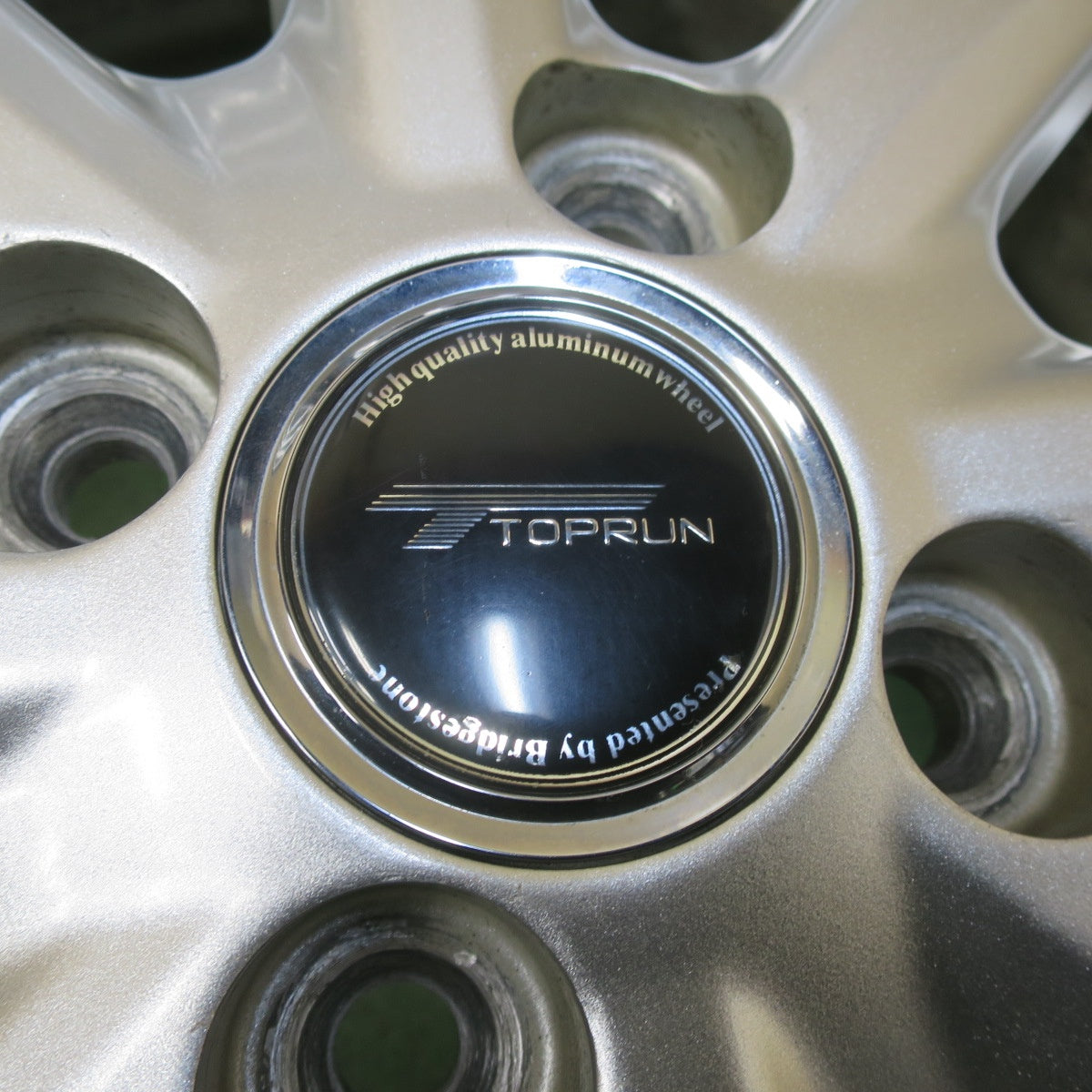 バリ溝！23年！ほぼ10分★スタッドレス 165/55R14 ヨコハマ アイスガード iG60 TOPRUN トップラン 14インチ 軽サイズ ek ルークス ワゴンR 等 PCD100/4H★5122701イス