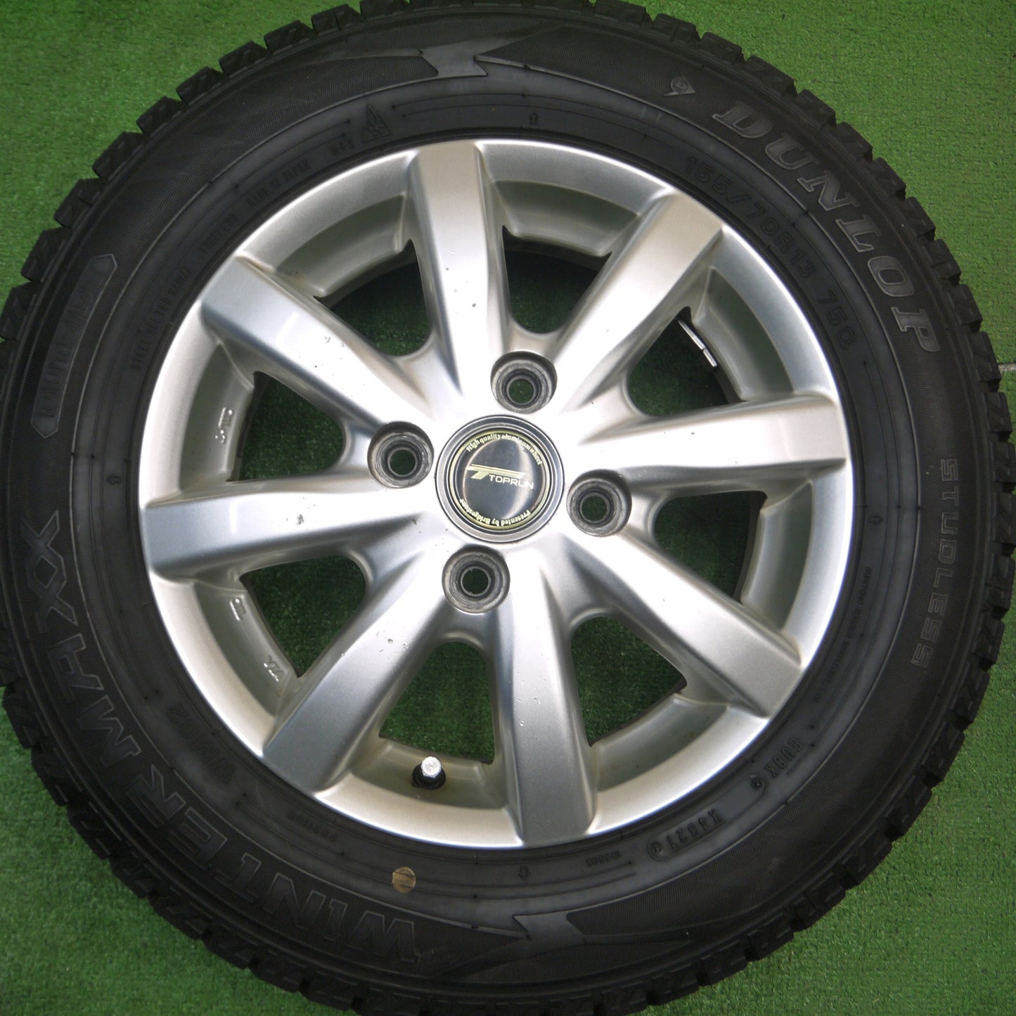 [送料無料] バリ溝！21年！9.5分以上★スタッドレス 155/70R13 ダンロップ ウインターマックス WM02 TOPRUN トップラン 13インチ PCD100/4H★4121705Hス