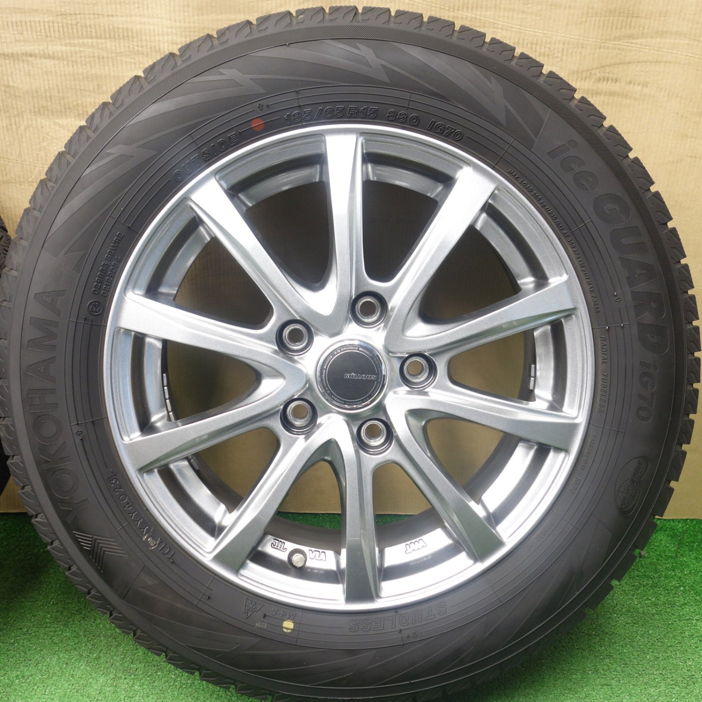 バリ溝！23年！9.5分★スタッドレス 185/65R15 ヨコハマ アイスガード iG70 MiLLOUS VX ミルアス 15インチ PCD114.3/5H★6021902KTス