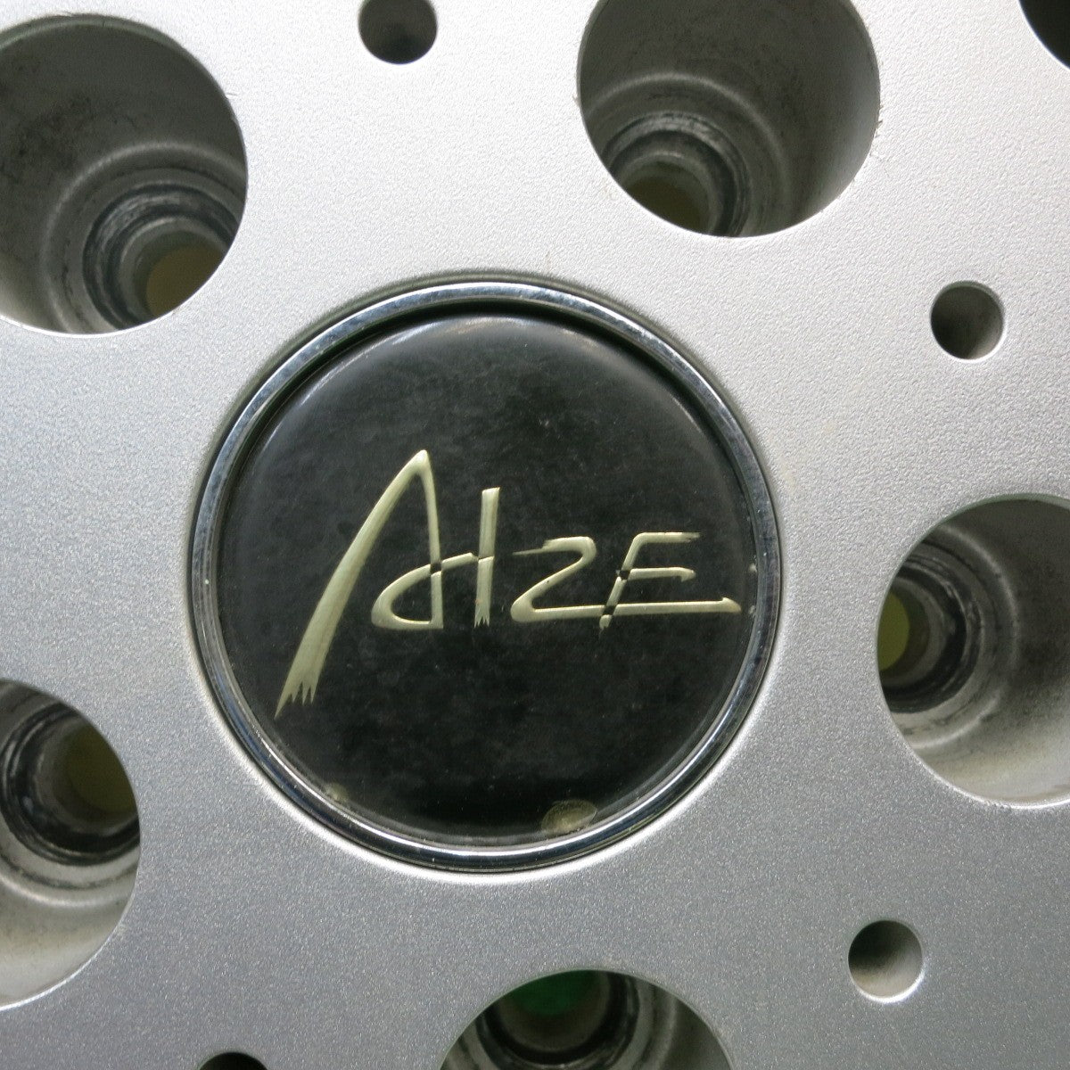 バリ溝！23年！ほぼ10分★スタッドレス 205/60R16 ネクセン ウィンガード ice2 AIZE 社外 アルミ 16インチ PCD114.3/5H★5111306HAス