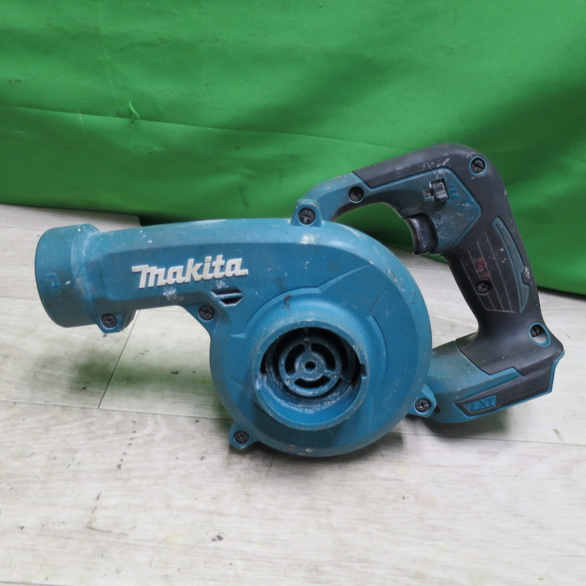 [送料無料] ☆マキタ 充電式 ブロワ 18V UB185D 充電器 バッテリー 付き ブロワー 送風 集じん 電動 工具☆