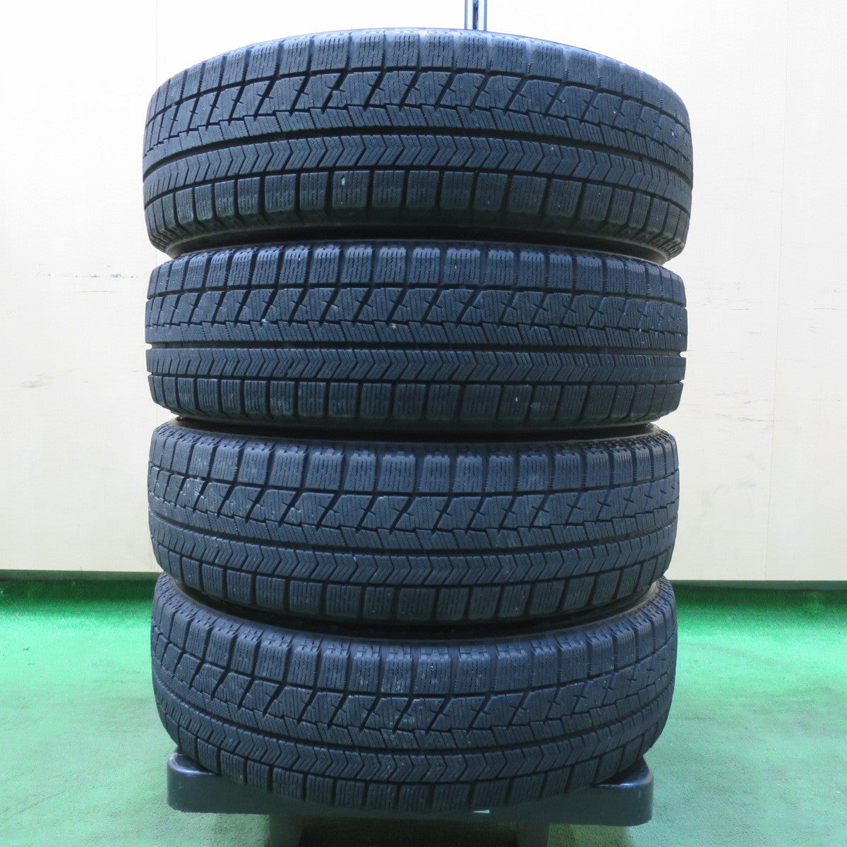 [送料無料] 4本価格！20年★スタッドレス 155/65R14 ブリヂストン ブリザック VRX CAR DOCK OKUMURA 14インチ PCD100/4H★4112003イス