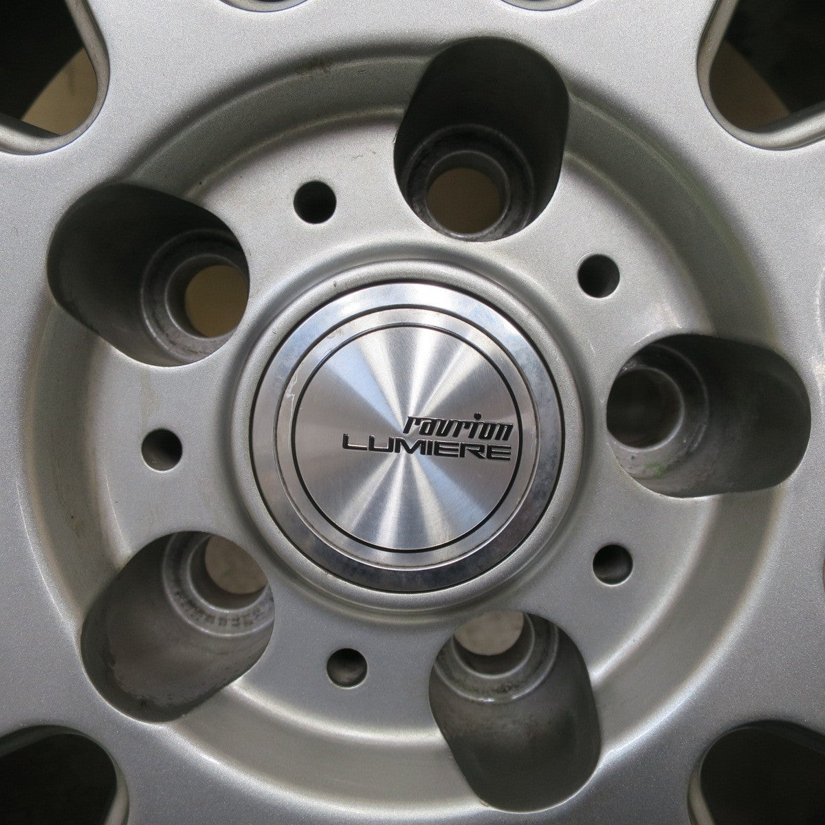 バリ溝！キレイ！9分★スタッドレス 215/65R16 グッドイヤー アイスナビ7 ravrion LUMIERE ラブリオン 16インチ PCD114.3/5H★5052801TTス