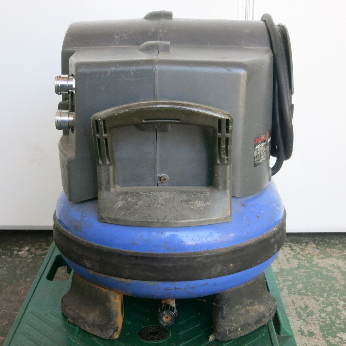 [送料無料] ◆RYOBI エアコンプレッサ ACP-1200 電動 工具 コード式 エアー 1.5馬力 20L 空気 リョービ 現状品◆