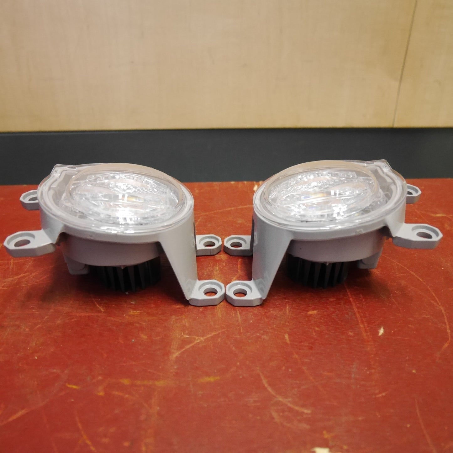 [送料無料] 新車外し！左右セット☆トヨタ 純正 LED フォグランプ 12-611 12V4W 12-643L18/6 L R ハリアー80 カローラスポーツ RAV4 ヤリス アクア 等☆