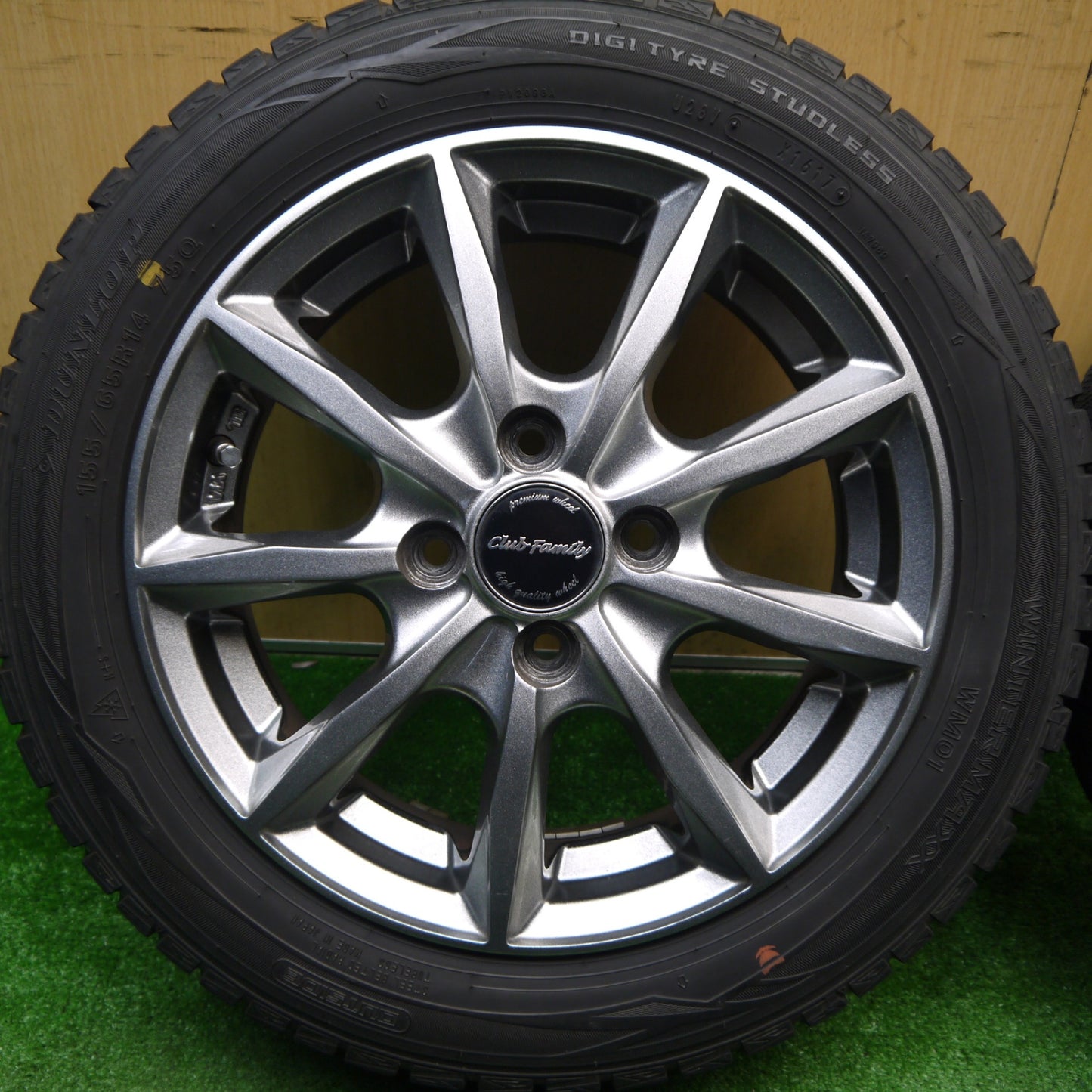 バリ溝！キレイ！8.5分★スタッドレス 155/65R14 ダンロップ ウインターマックス WM01 Club Family クラブファミリー 14インチ PCD100/4H★5120208Hス