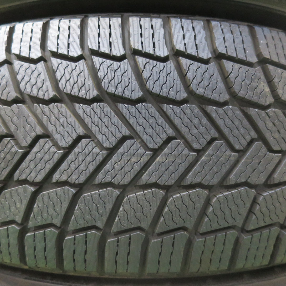 [送料無料] ほぼ未使用！23年★スタッドレス 225/60R18 ミシュラン X-ICE SNOW タイヤ 18インチ レクサス NX RAV4 ハリアー 等★5031404イスタ