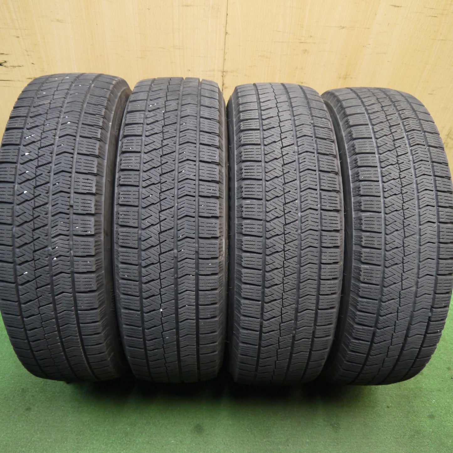 キレイ！21年★スタッドレス 185/65R15 ブリヂストン ブリザック VRX2 ENERGYLINE エナジーライン 15インチ PCD114.3/5H★5053007Hス