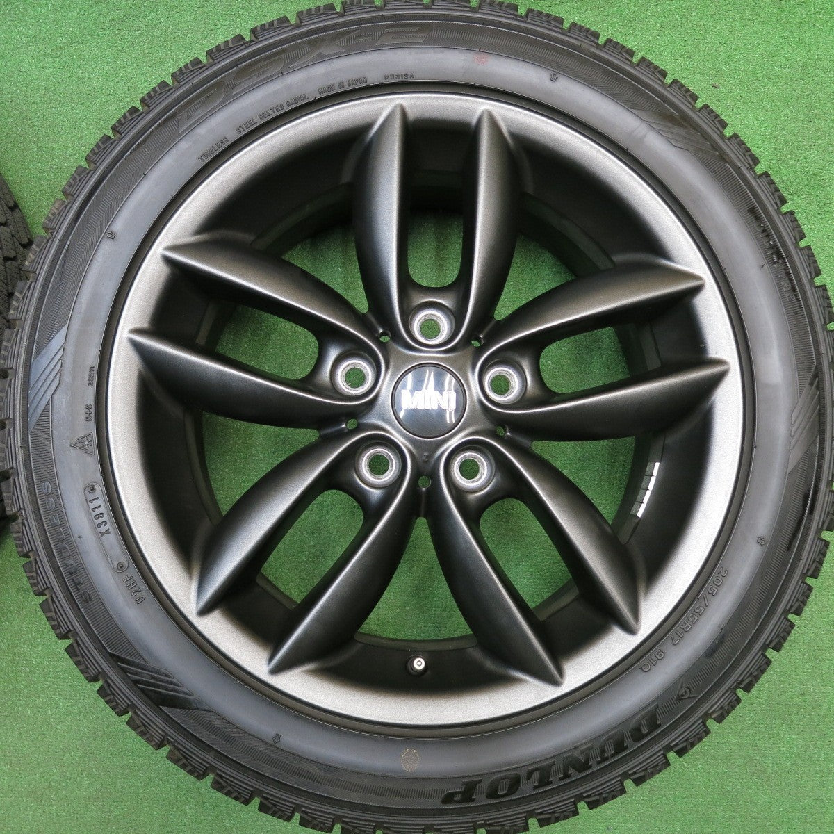 ほぼ未使用！キレイ★MINI R60 ミニ クロスオーバー 純正 205/55R17 スタッドレス ダンロップ DSX-2 17インチ PCD120/5H★5121102HAス