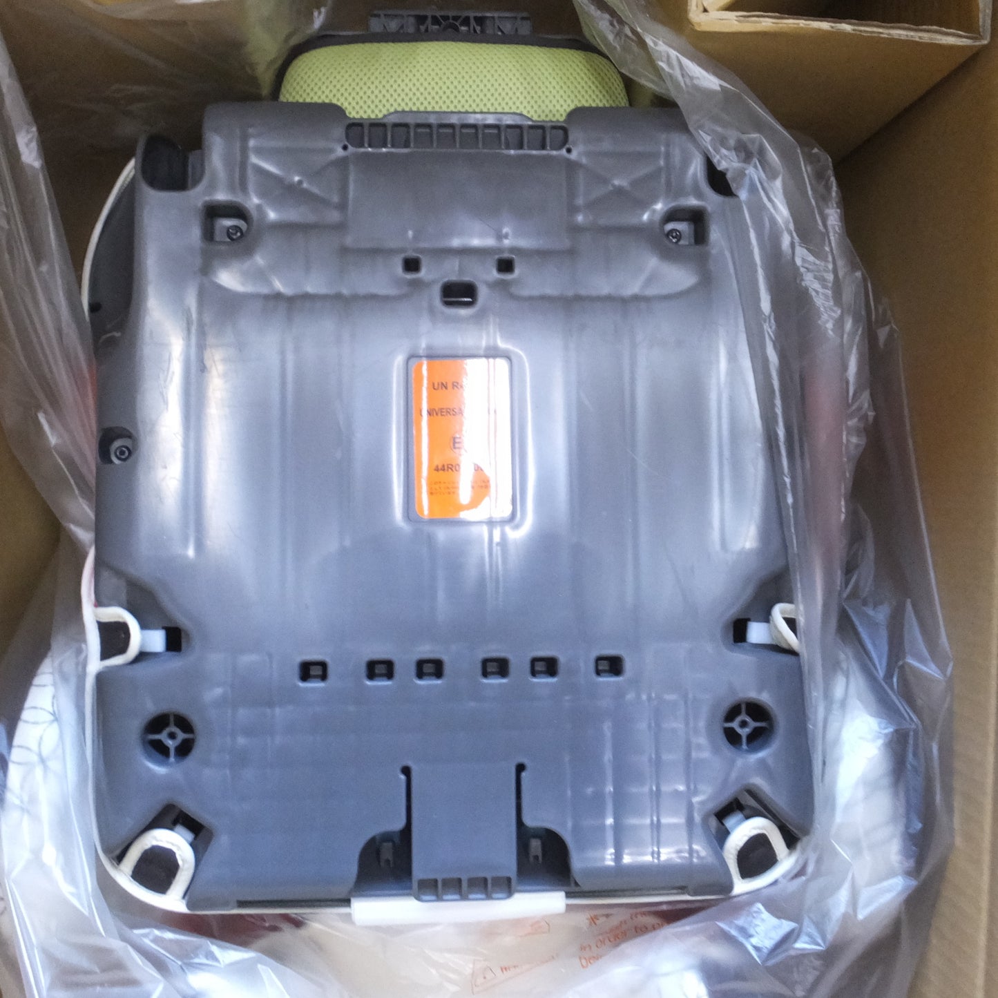 [送料無料] ◆トヨタ 純正 ジュニアシート  チャイルドシート 73700-52130 体重15kg～36kg 3歳～12歳頃◆