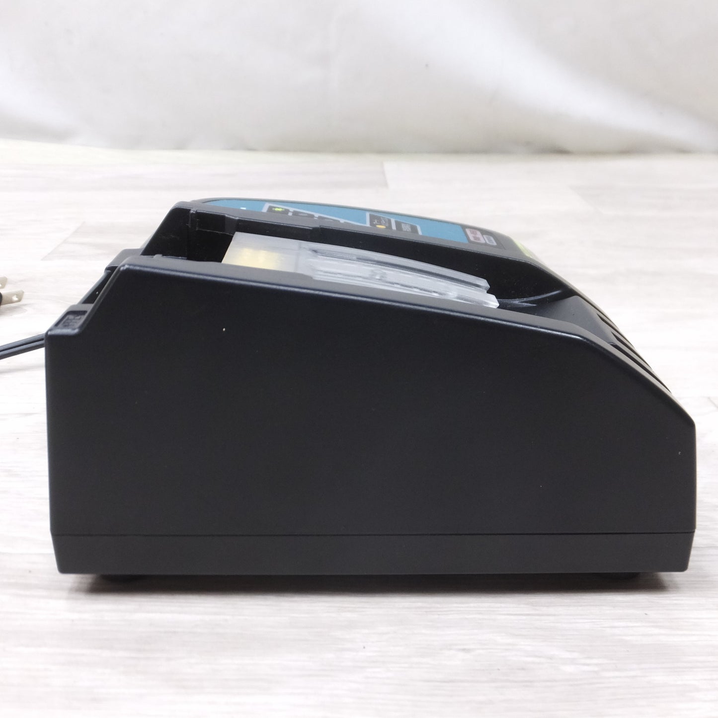 [送料無料] ◆マキタ 急速 充電器 AC 100V 専用 DC18RC T Li-ion リチウム イオン バッテリ BL1830 DC18V 3.0Ah 54Wh◆