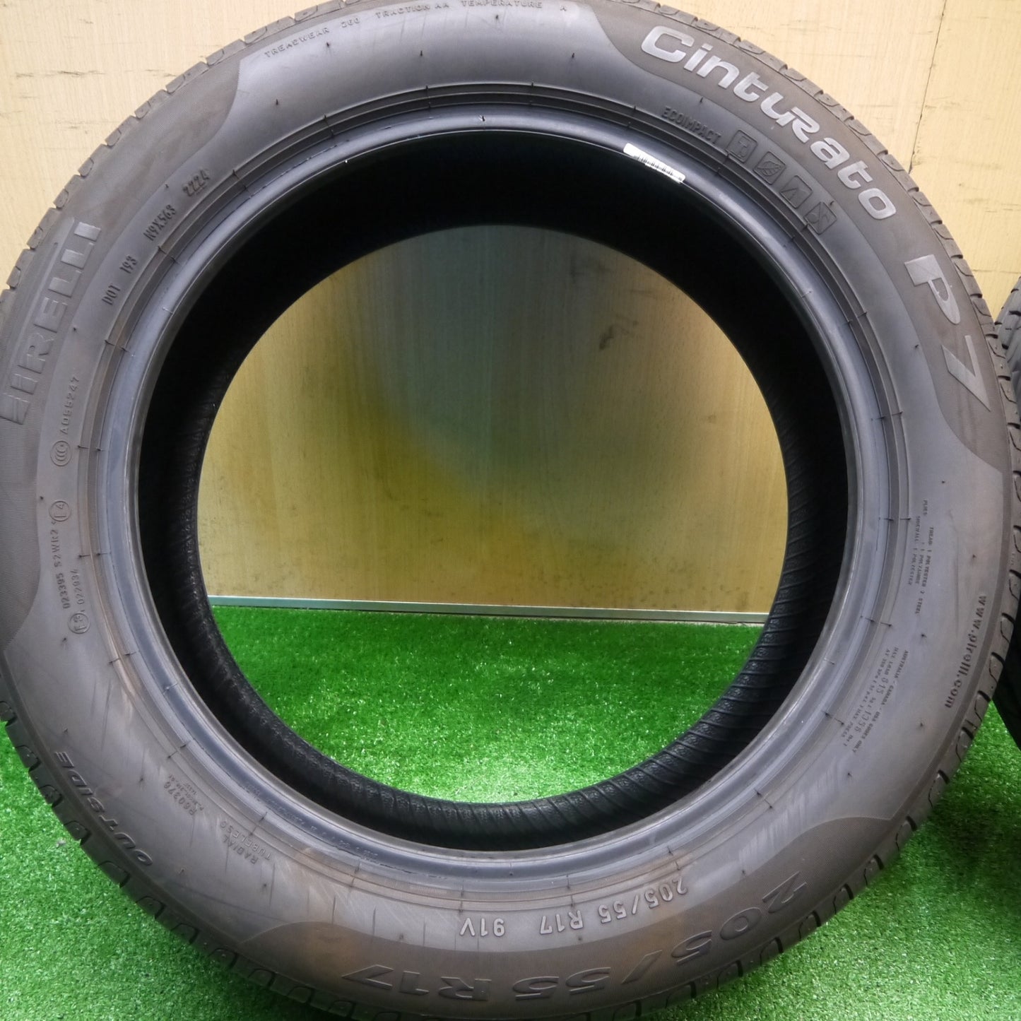 バリ溝！24年！9.5分★205/55R17 ピレリ Cinturato P7 タイヤ 17インチ ベンツ Aクラス Bクラス 等★5111003Hノタ