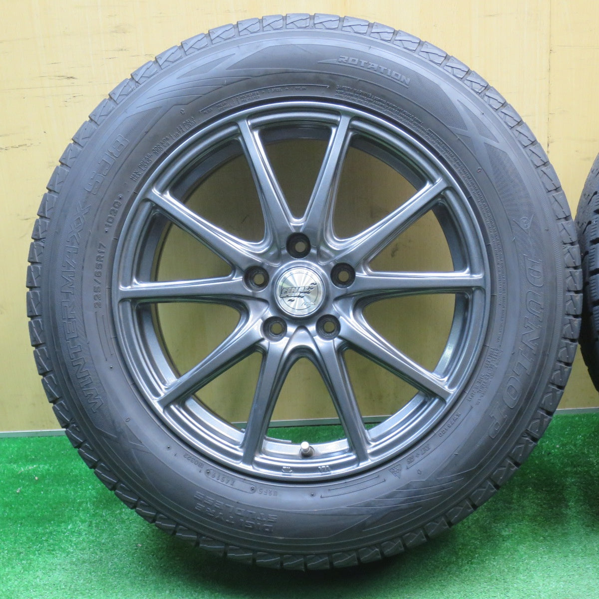 バリ溝！キレイ！9分★スタッドレス 225/65R17 ダンロップ ウインターマックス SJ8 FINAL SPEED ファイナル スピード 17インチ PCD114.3/5H★5111901NJス