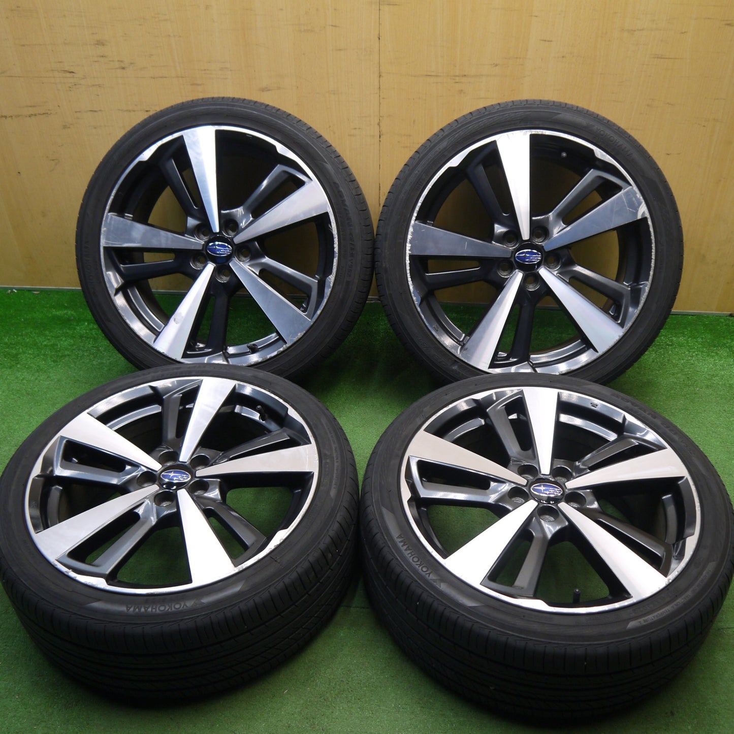 バリ溝！22年！8.5分★スバル インプレッサ スポーツ 純正 225/40R18 ヨコハマ アドバン dB V552 18インチ PCD100/5H★6033110Hノ
