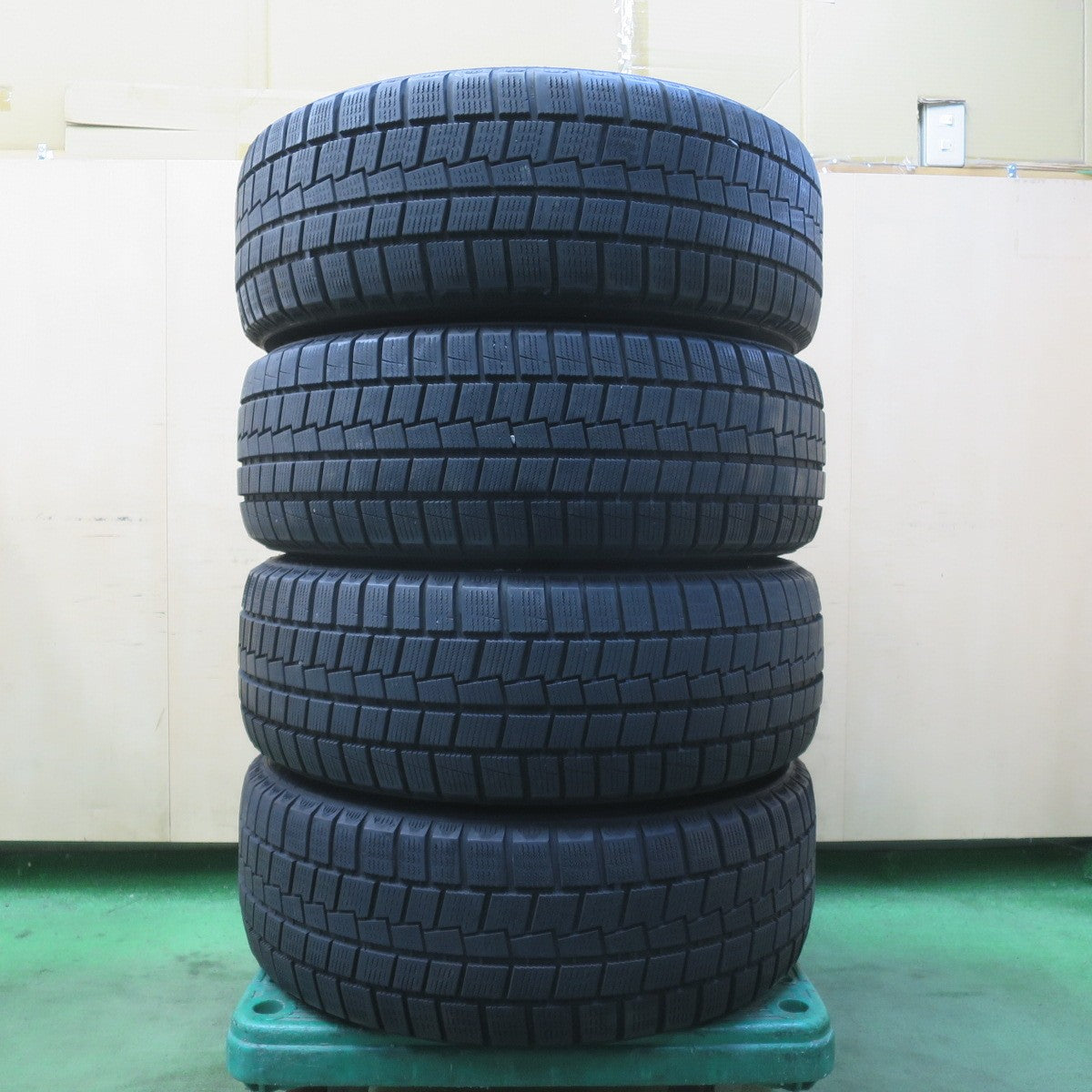 バリ溝！9分★スタッドレス 215/60R16 ワンリ WINTERCross SW312 EuroSpeed MANARAY SPORT ユーロスピード 16インチ PCD114.3/5H★6022307イス