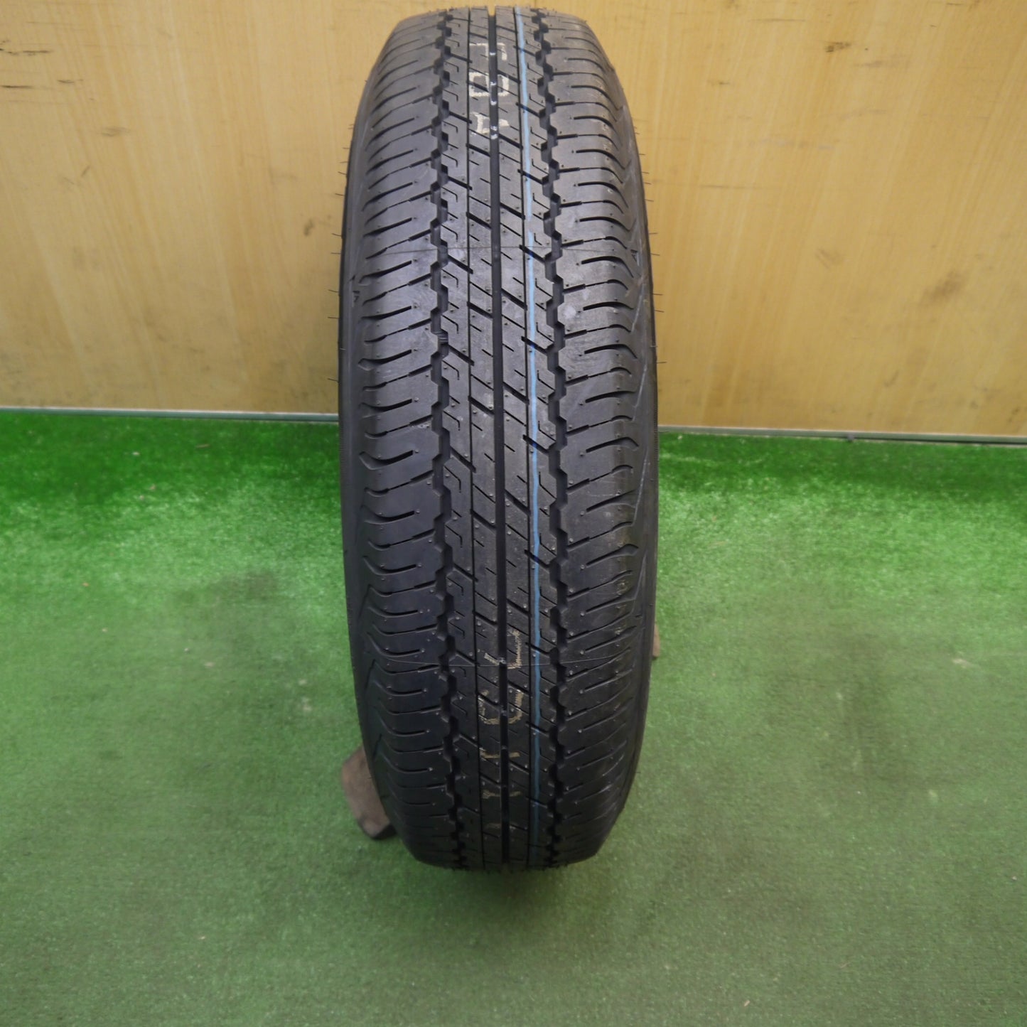 新車外し！24年！1本★スズキ ジムニー シエラ 純正 スチール 195/80R15 ダンロップ AT20 グラントレック スペア 15インチ PCD139.7/5H★6021706Hノ