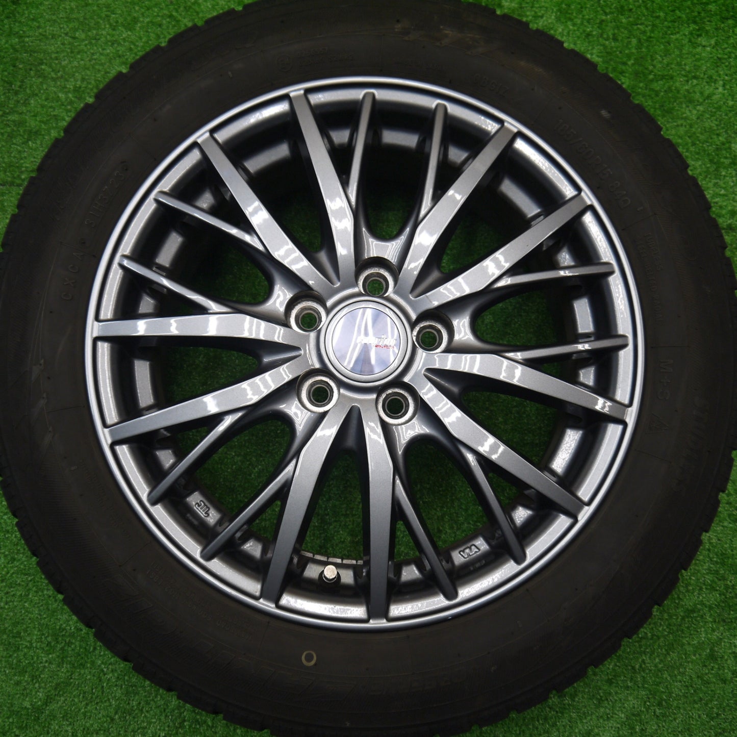 キレイ！23年★シエンタ 等 185/60R15 スタッドレス トーヨー オブザーブ ガリット GIZ ravrion RM01 ラブリオン 15インチ PCD100/5H★5101005Hス