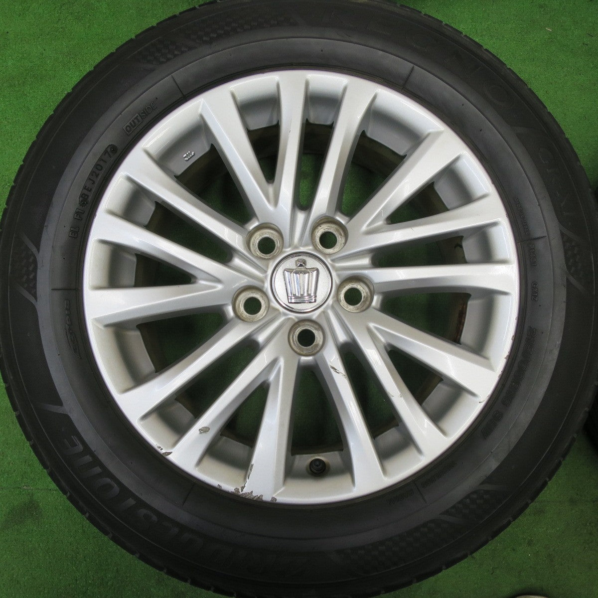 4本価格★トヨタ 210系 クラウン ロイヤル サルーン 純正 215/60R16 ブリヂストン レグノ GR-XI 16インチ PCD114.3/5H★5052803TTノ