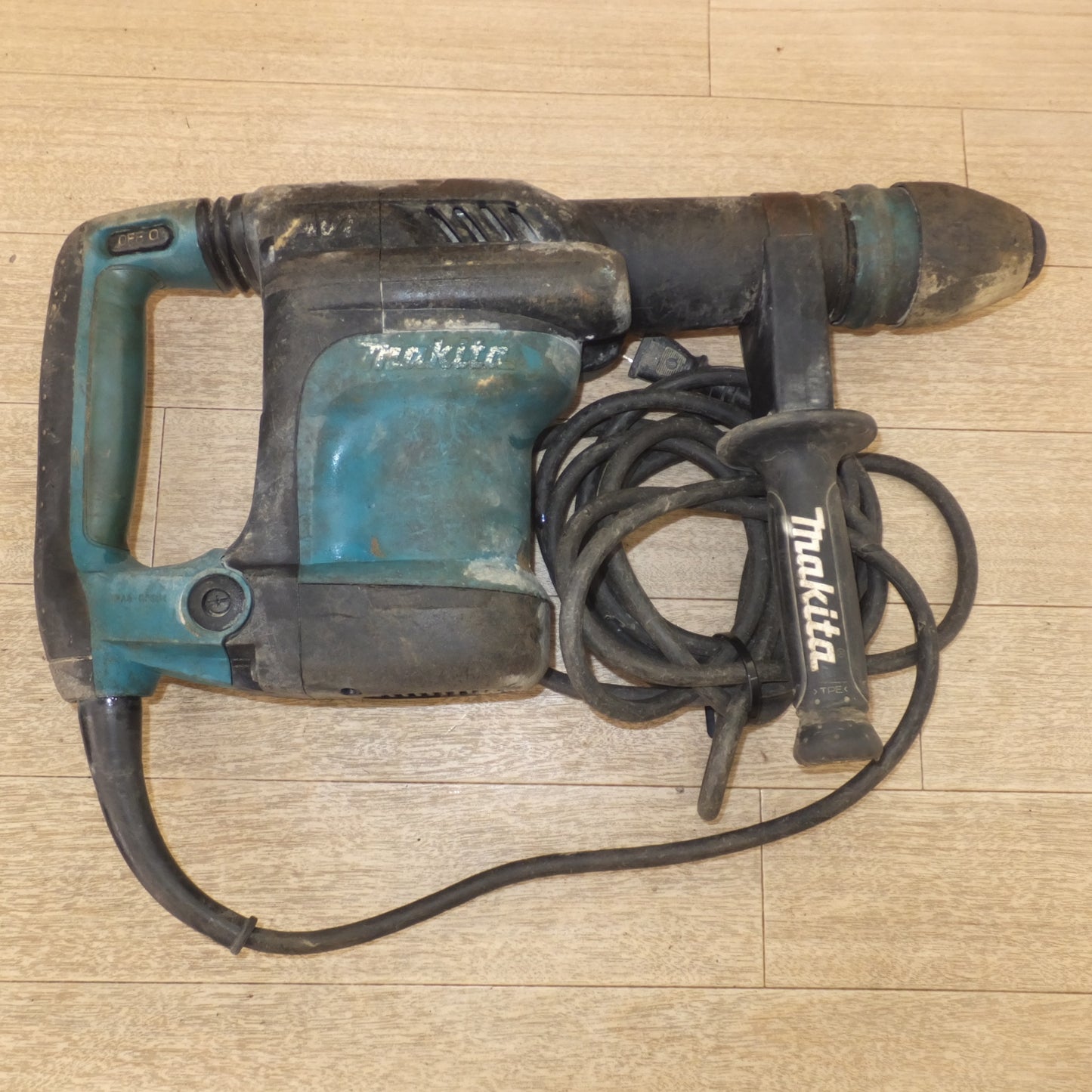 [送料無料] ★マキタ makita 電動ハンマ HM0871C　100V～ 13A 50-60Hz 1100W★