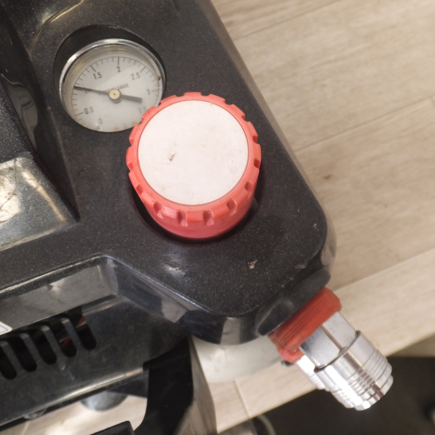 [送料無料] ★マキタ makita エアコンプレッサ AC461XL　11L 1200h 高耐久 Handicon　AC100V 50/60Hz 1300W★