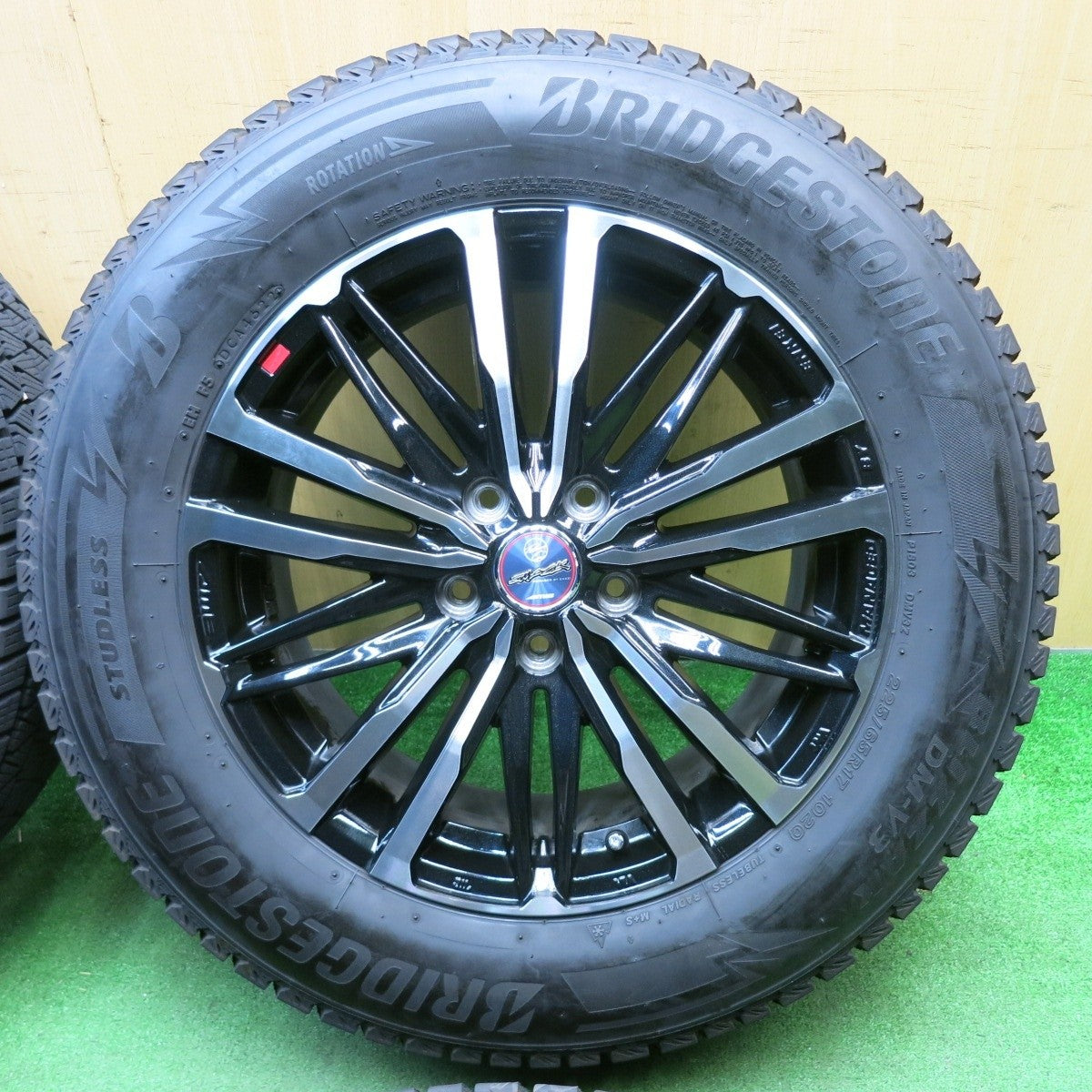 バリ溝！22年！キレイ！8.5分★スタッドレス 225/65R17 ブリヂストン ブリザック DM-V3 SMACK ENKEI AME スマック エンケイ 17インチ PCD114.3/5H★5040501TNス