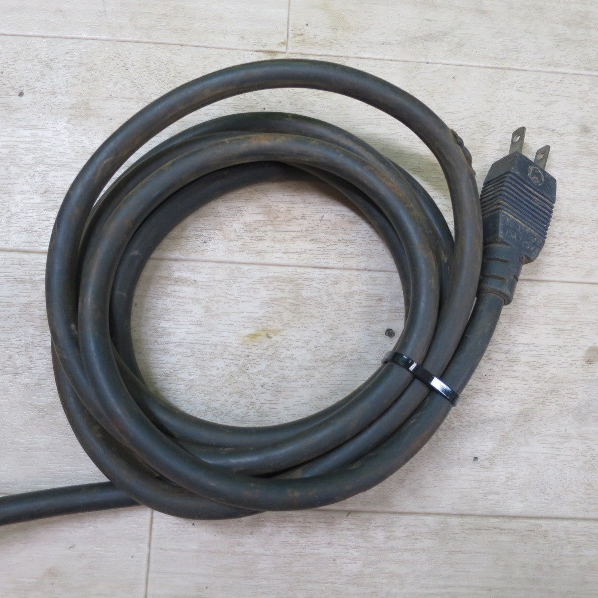 ☆マキタ 6型 インパクトレンチ 6906 電動 工具 コード式 100V makita☆