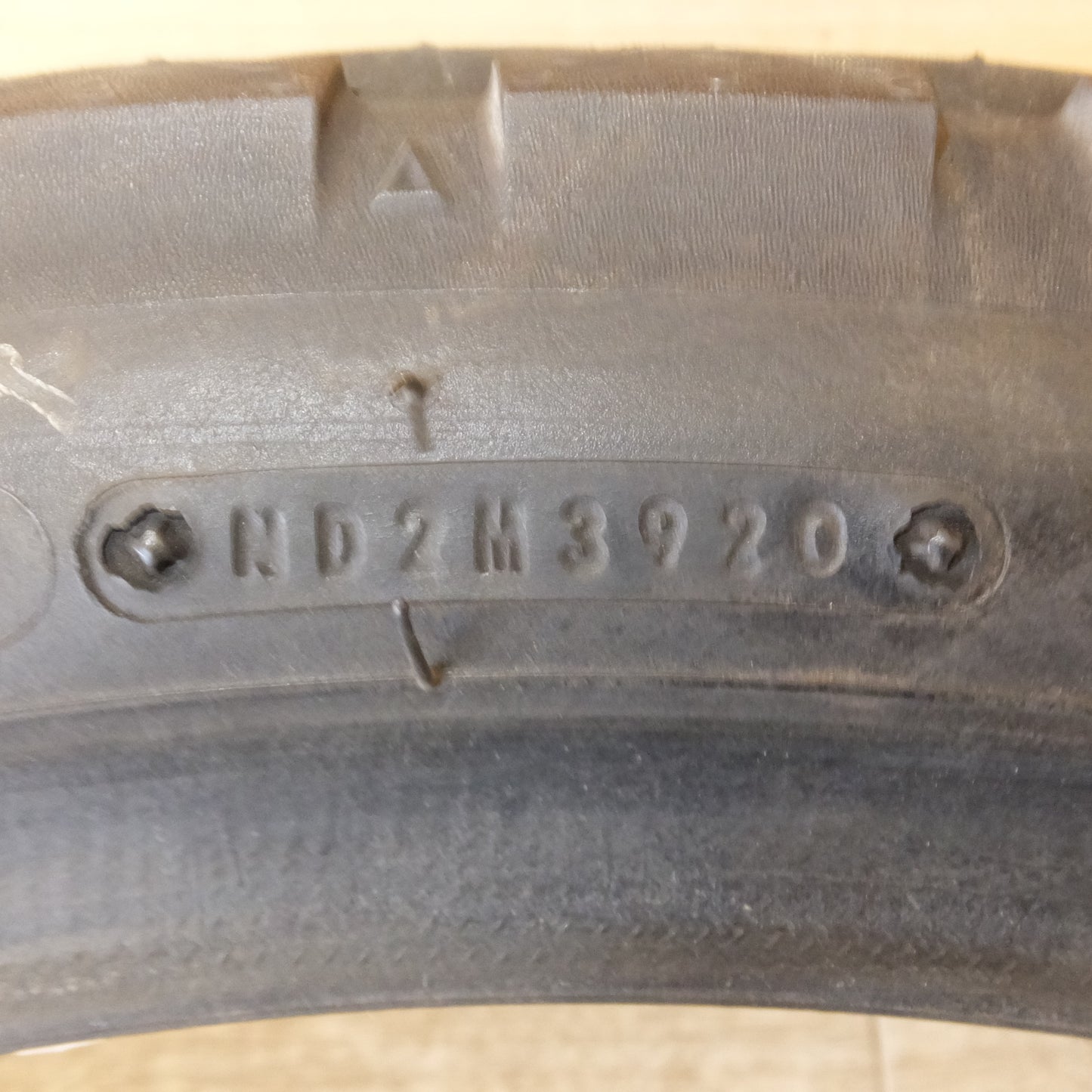 [送料無料] ★ダンロップ DUNLOP 20年製 ロードマスター ROADMASTER TT100 GP 100/90-19 M/C 57H　オートバイ タイヤ 1本★