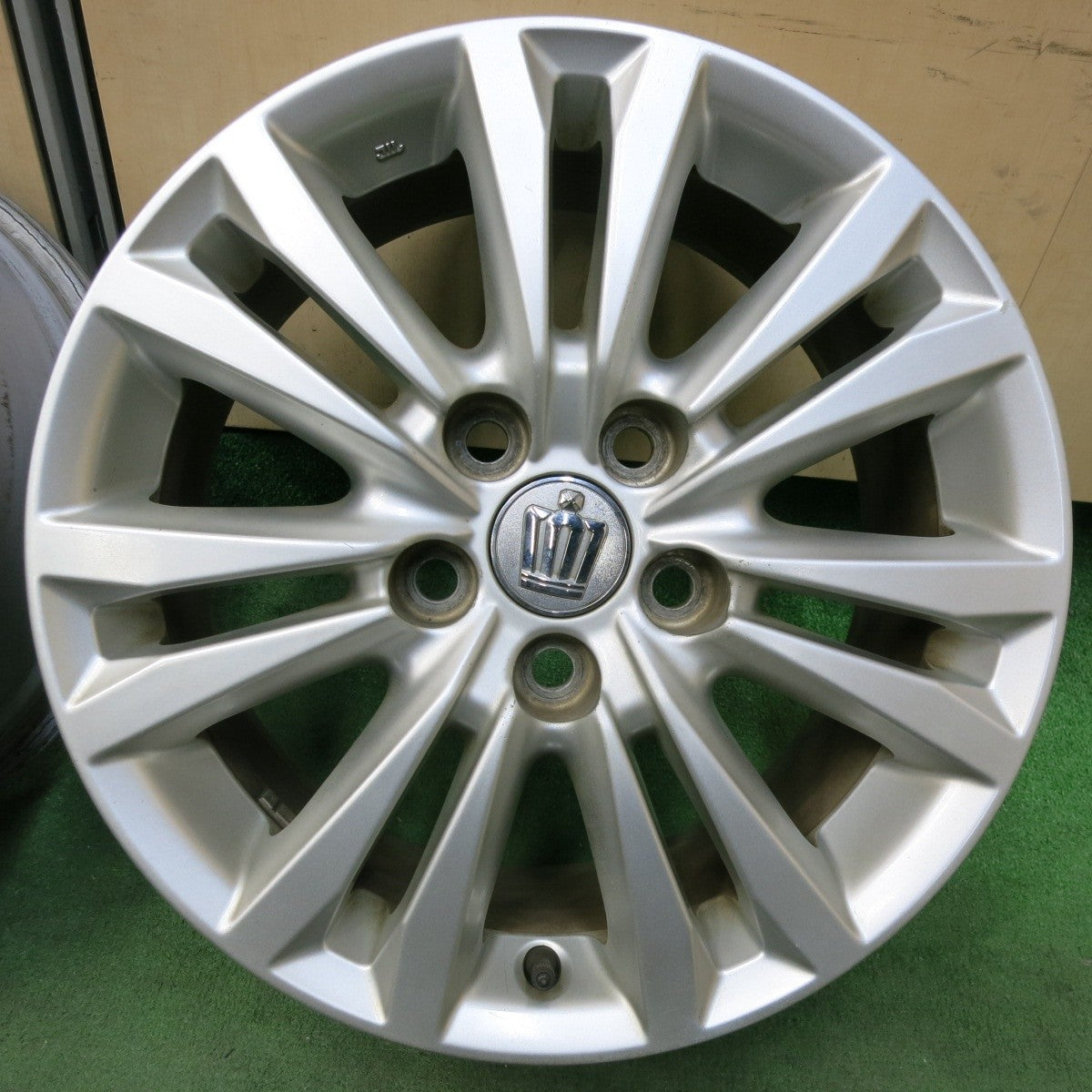 4本価格★トヨタ 210系 クラウン ロイヤル 純正 ホイール 16インチ 16×7J PCD114.3/5H★5012211SYホ