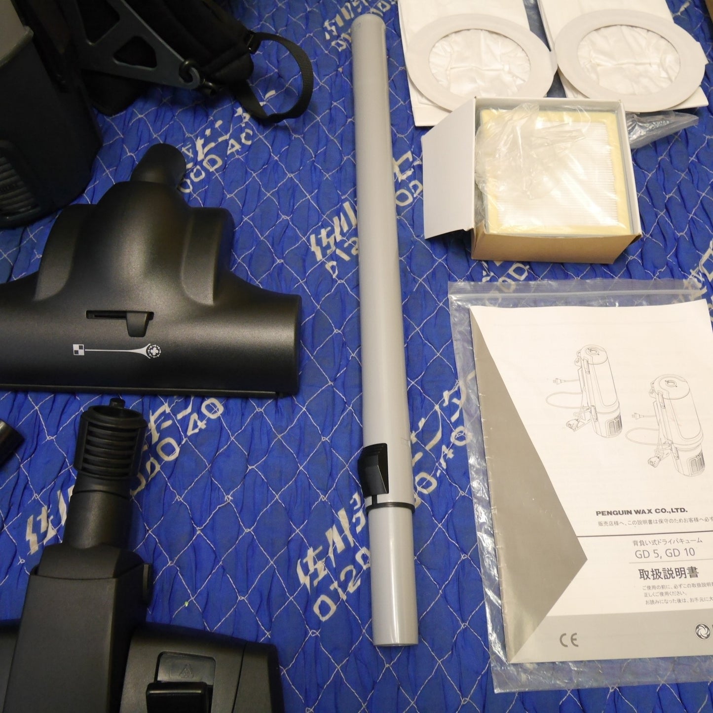 [送料無料] ほぼ未使用！美品☆Nilfisk ニルフィスクアドバンス 背負い式 クリーナー GD 5 Back 屋内用 100V コード式 ドライ 業務用 集塵機 集じん機 掃除機☆