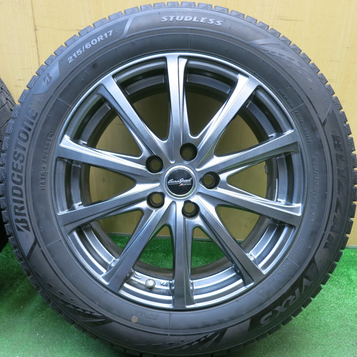 バリ溝！9.5分★スタッドレス 215/60R17 ブリヂストン ブリザック VRX3 EuroSpeed MANARAY SPORT ユーロスピード 17インチ PCD114.3/5H★6031406HAス