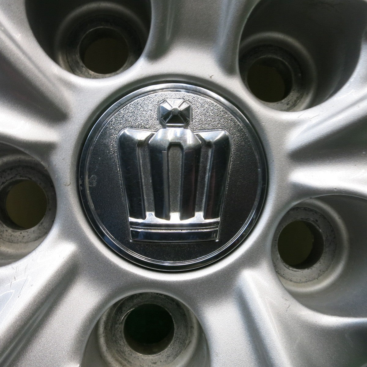 バリ溝！23年！9.5分★トヨタ 210系 クラウン ロイヤル 純正 215/60R16 スタッドレス ヨコハマ アイスガード iG60 16インチ PCD114.3/5H★5121401HAス