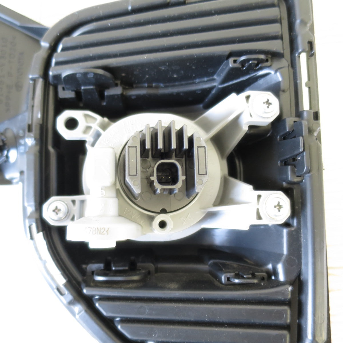 送料無料] 新車外し！左右セット◇トヨタ 200系 ハイエース