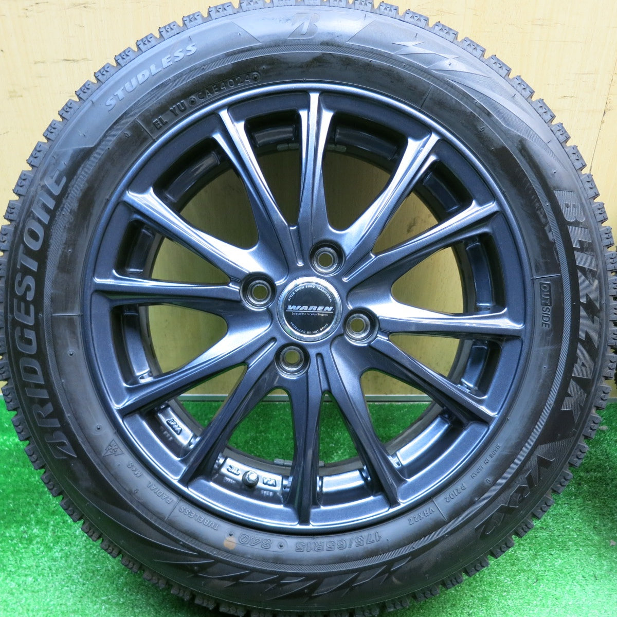バリ溝！24年！キレイ！ほぼ10分★スタッドレス 175/65R15 ブリヂストン ブリザック VRX2 WAREN ヴァーレン 15インチ PCD100/4H★5120613HAス
