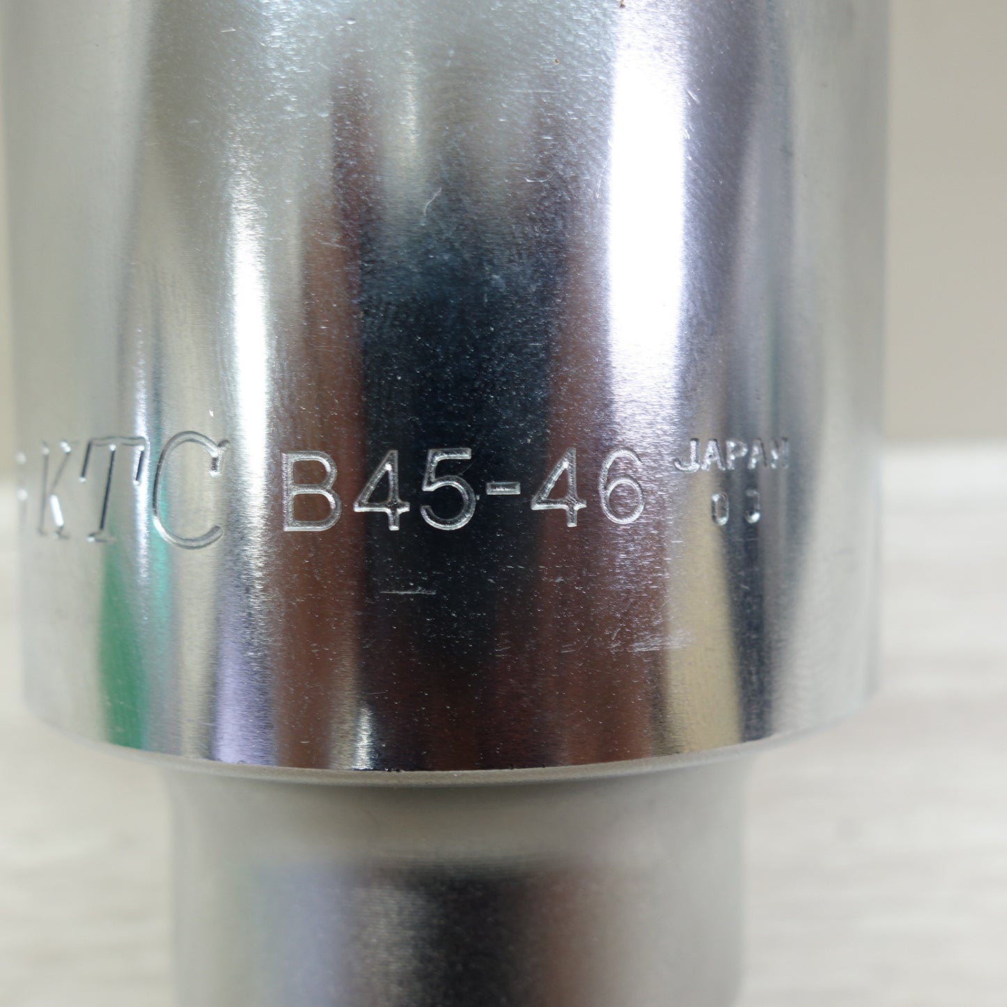[送料無料] キレイ☆KTC 19.0sq. ディープ ソケット 十二角 12角 B45-46 46mm☆