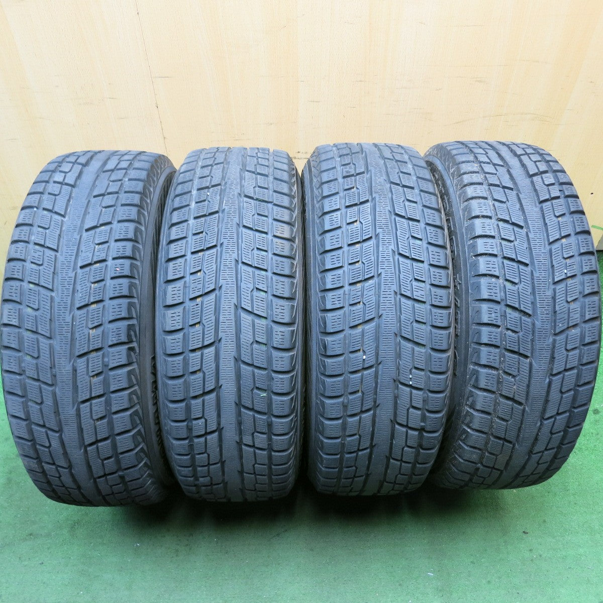 バリ溝！9.5分★Ford フォード エクスプローラー XLT 純正 225/65R18 スタッドレス ヨコハマ ジオランダー i/T-S 18インチ PCD114.3/5H★5081601HAス