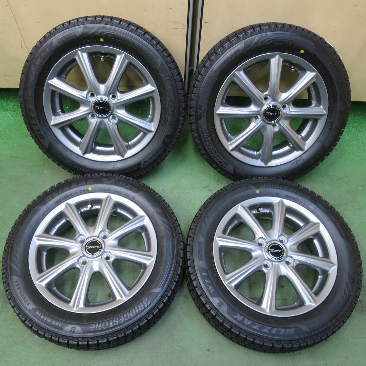 未使用！25年◎スタッドレス 155/65R14 ブリヂストン ブリザック WZ-1 Zart S18 社外 アルミ 14インチ PCD100/4H◎6091105イス