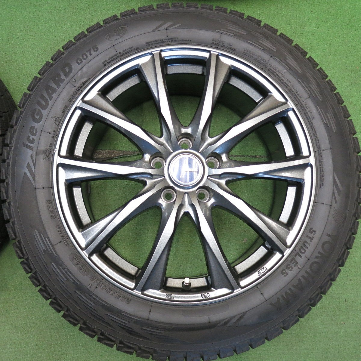 バリ溝！22年！9.5分◎スタッドレス 225/60R18 ヨコハマ アイスガード G075 D.O.S. DOS 18インチ PCD114.3/5H◎6071805HAス