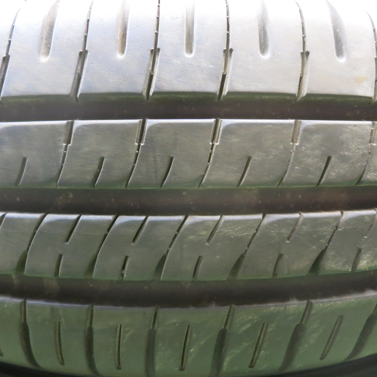 バリ溝！24年！9.5分★195/65R15 ダンロップ エナセーブ EC204 タイヤ 15インチ ノア ヴォクシー セレナ プリウス 等★5071702HAノタ