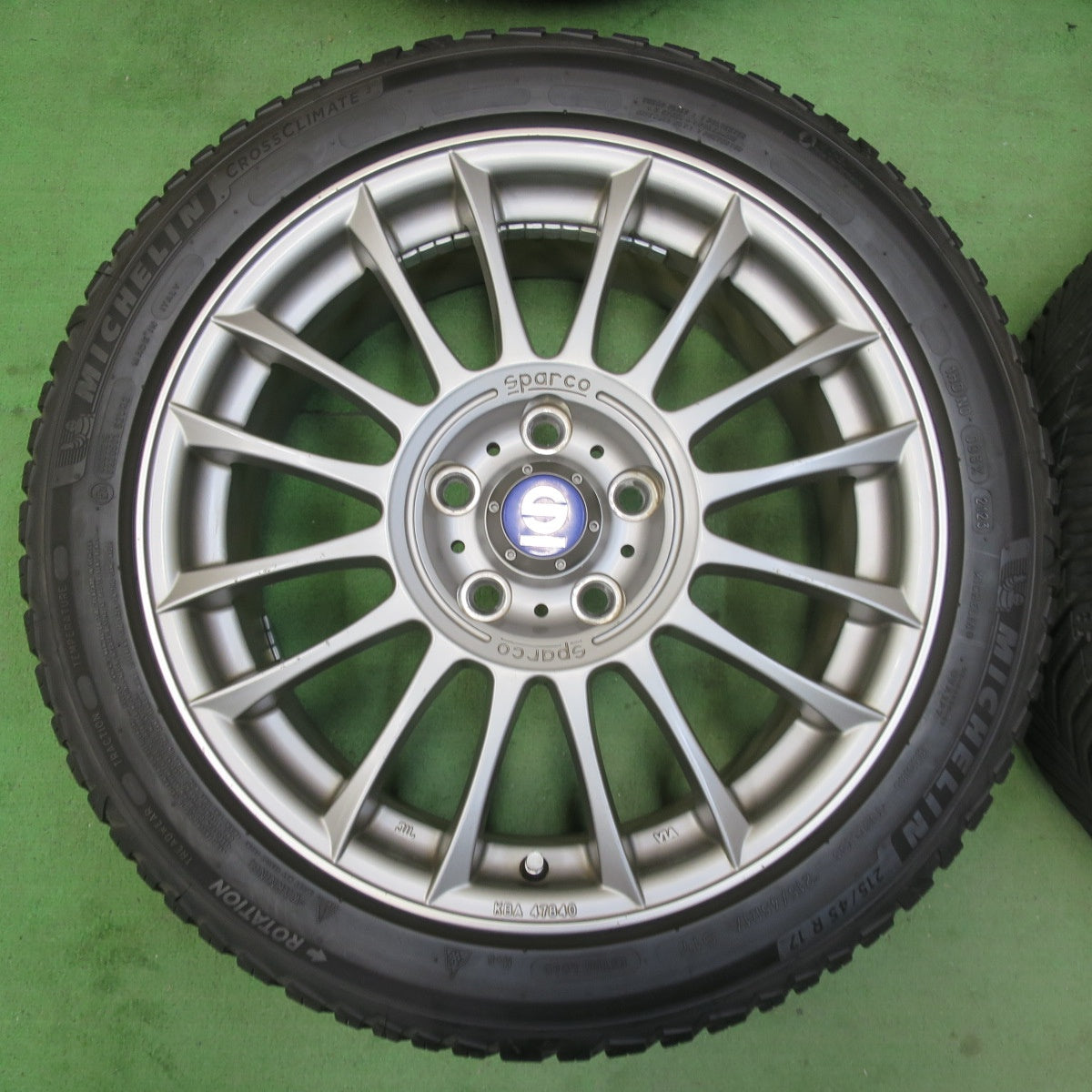 バリ溝！23年！9.5分以上★Sparco PISTA O・Z 215/45R17 ミシュラン CROSSCLIMATE2 スパルコ ピスタ OZ 17インチ PCD114.3/5H★5042102イノ