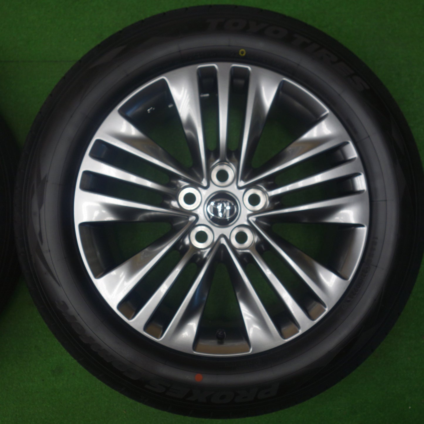 新車外し！25年★トヨタ 40系 アルファード ヴェルファイア 純正 225/60R18 トーヨー プロクセス Comfort 18インチ PCD120/5H★6050101KTノ